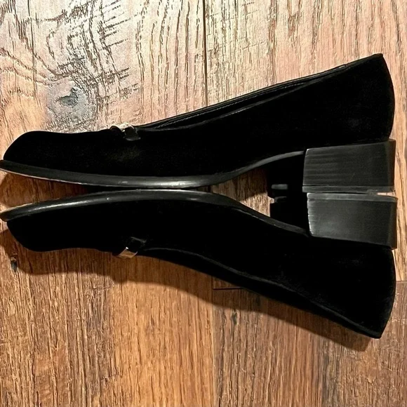 Moschino black suede loafers. Made in Italy Size 37 - Picture 7 of 9